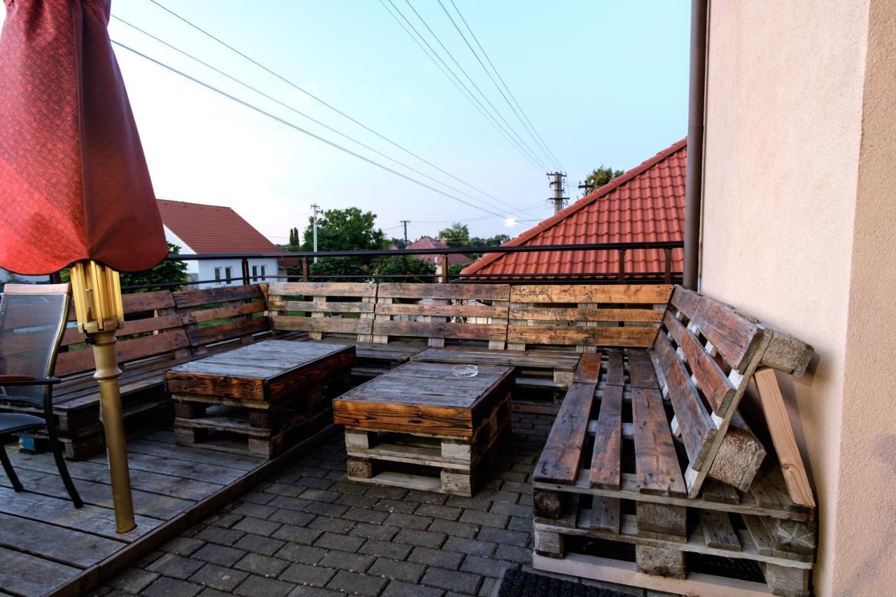 Penzion Vendelin Velke Zaluzie Exterior photo